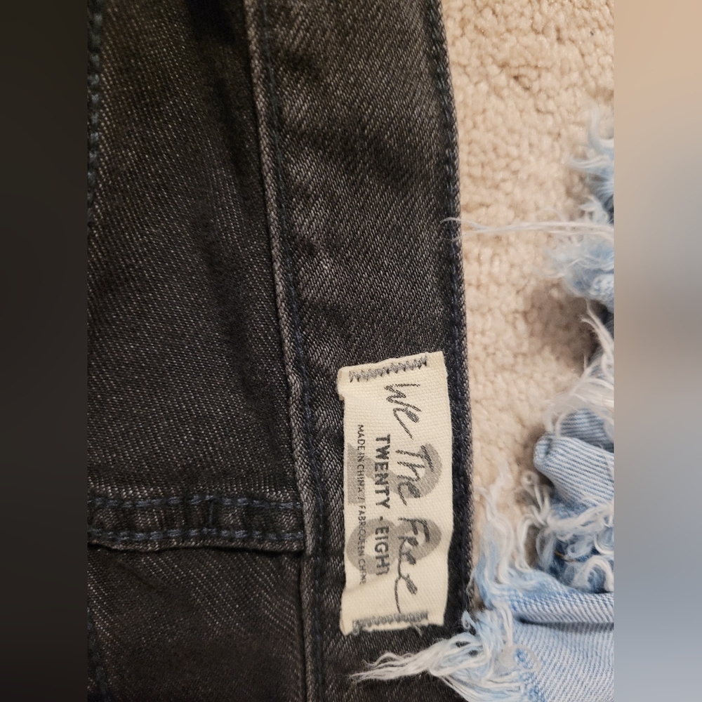 Assorted branded shorts size 28 - Picture 3 of 4